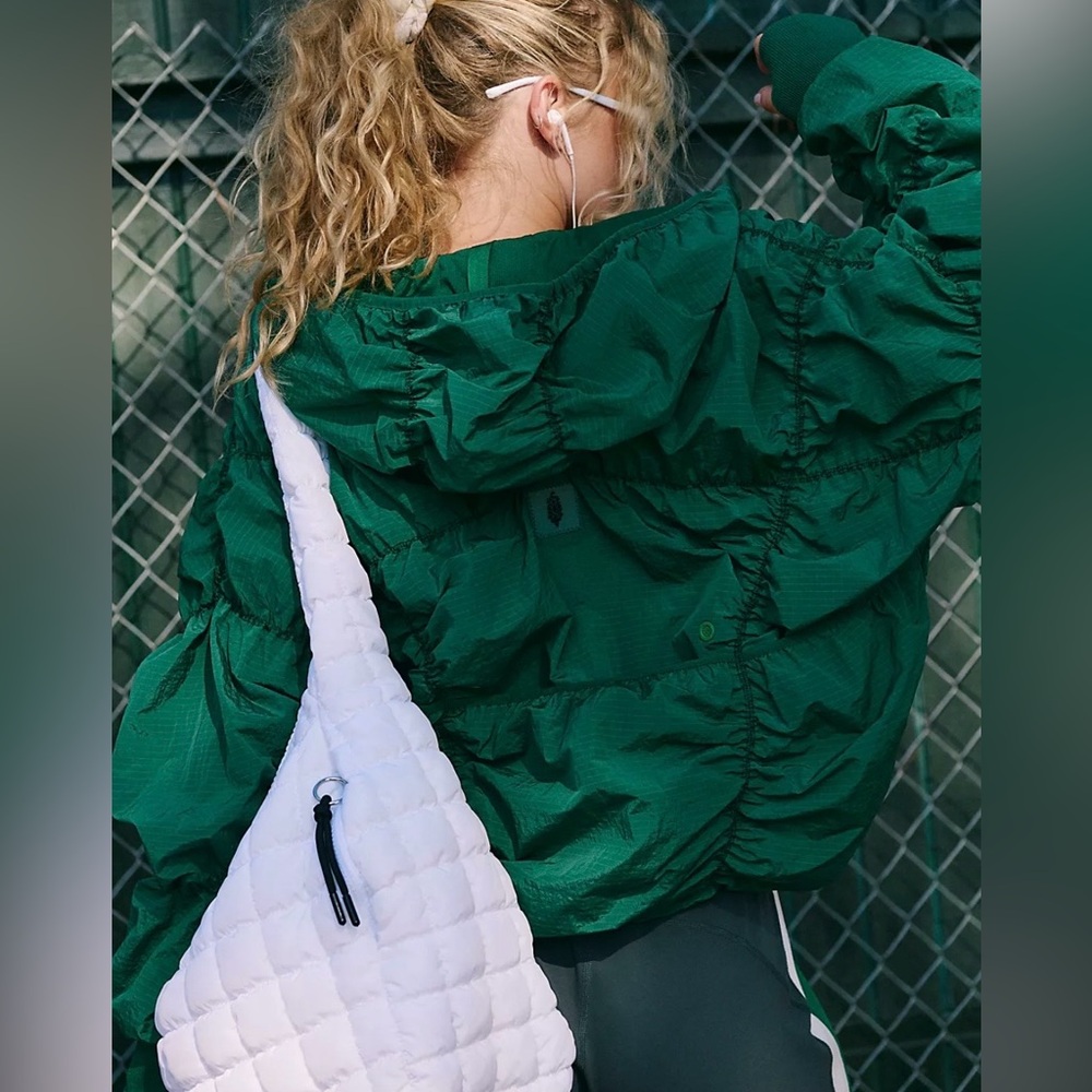 Free People Movement Happy Camper Pullover NWT - Picture 3 of 9